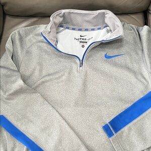 Nike quarter Zip-Up Gray thermfit size M